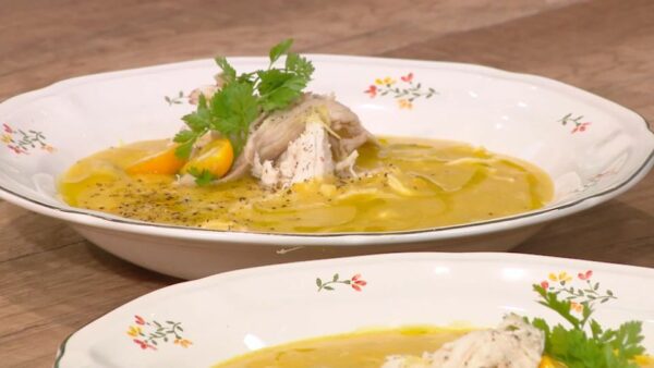 Κοτόσουπα βελουτέ αβγολέμονο