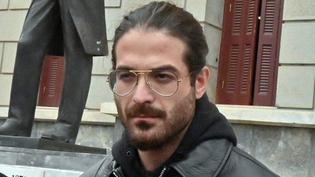 Αθώος ο Άρης Μουγκοπέτρος για την κατηγορία της ενδοοικογενειακής απειλής