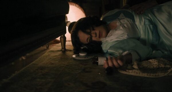 Το Σπίτι Δίπλα Στο Ποτάμι: Η Ευανθία κάνει απόπειρα αυτοκτονίας!