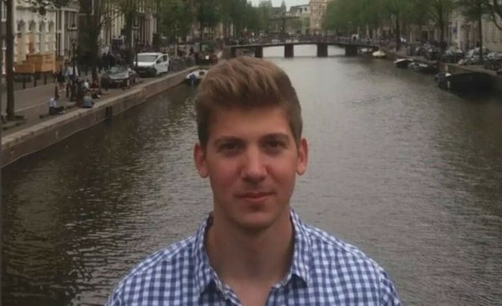 Χανιά: 2,5 χρόνια φυλακή στον καθηγητή με την κβαντική μηχανή που έπεισε την οικογένεια του εξαφανισμένου γιατρού ότι μπορεί να βοηθήσει