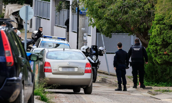 Γλυφάδα: «Παναγία μου, βοήθα με» φώναζε ο 80χρονος ενώ τον σκότωνε ο γιος του