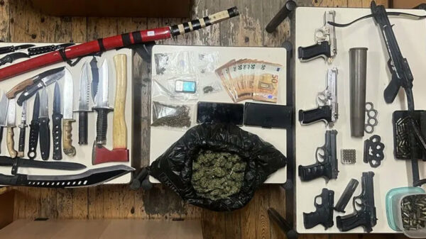 Ρέθυμνο: Συνελήφθησαν ένας 33χρονος και ένας 27χρονος για ναρκωτικά και όπλα