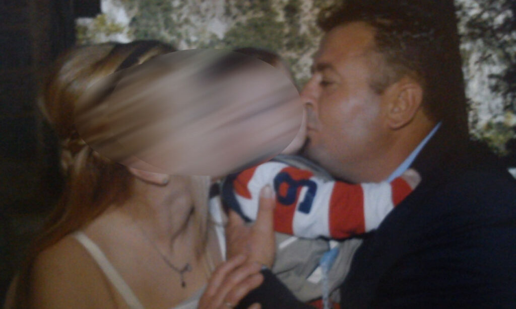 Αγρίνιο: Απολογείται σήμερα ο 44χρονος – «Ο άντρας μου προκαλούσε τον δράστη», λέει η σύζυγος