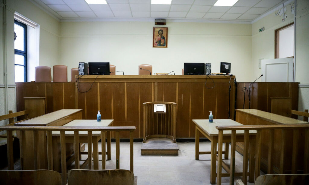 Λάρισα: Κάθειρξη σε 28χρονο που πάτησε με το αυτοκίνητο δύο φορές 63χρονο-Πίστευε ότι είχε σχέση με τη σύντροφο του