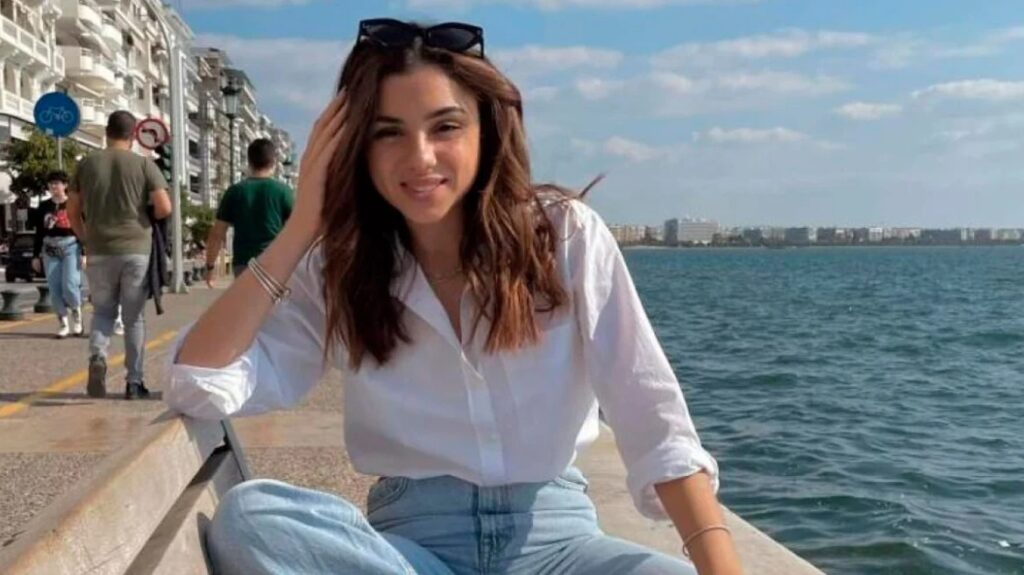 Στο εδώλιο η συνοδηγός του οχήματος που παρέσυρε και σκότωσε την 21χρονη Έμμα