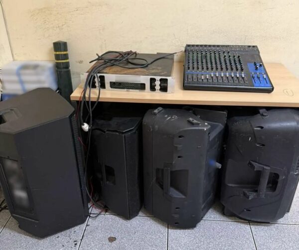 Κορυδαλλός: Συνελήφθη 40χρονος για διατάραξη κοινής ησυχίας – Κατασχέθηκαν 6 ηχεία υψηλής ισχύος