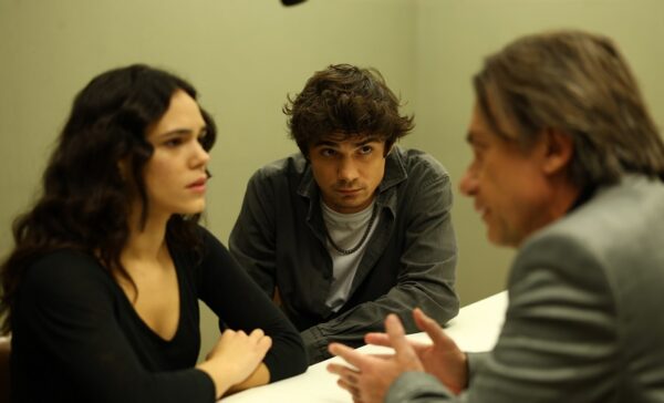 “Να μ’ αγαπάς” – Επιστρέφει απόψε με διπλό επεισόδιο και εξελίξεις που θα καθηλώσουν!