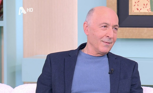 Παύλος Ορκόπουλος: Τι συμβαίνει όταν πηγαίνει στο σχολείο των εγγονιών του;