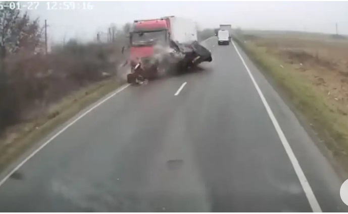 Πολύνεκρο τροχαίο στη Ρουμανία με οπαδούς του ΠΑΟΚ που ταξίδευαν στη Γαλλία – 7 νεκροί και 3 τραυματίες