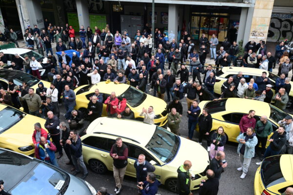 Σε 48ωρη απεργία τα ταξί στις 13 και 14 Ιανουαρίου