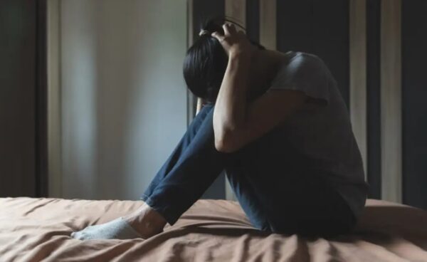 Ρόδος: Ισόβια και 16 έτη κάθειρξη σε 38χρονο για βιασμό της 13χρονης θετής του κόρης