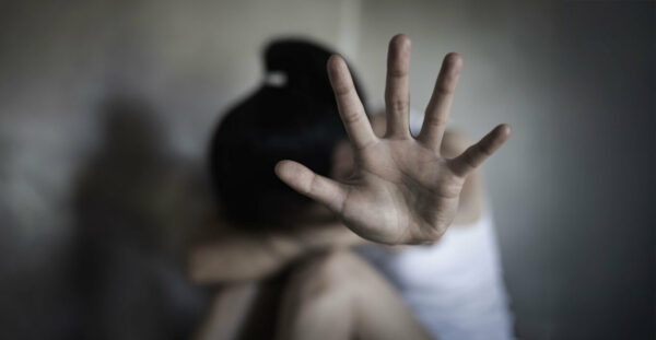 Συνελήφθη 14χρονος που χτύπησε με γροθιά την 16χρονη αδελφή του και την έστειλε στο νοσοκομείο