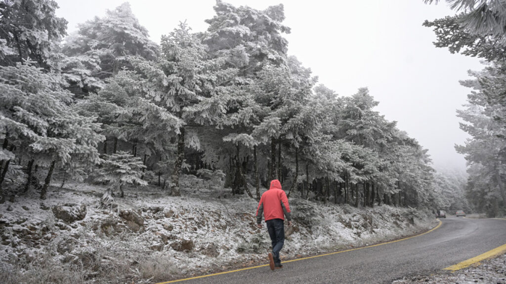 Καιρός: Με πολλές βροχές, καταιγίδες και χιόνια το νέο κύμα κακοκαιρίας – Η πρόγνωση Καλλιάνου, Κολυδά και Καντερέ, στο κάδρο και η Αττική
