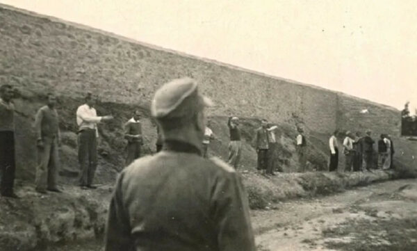 Καισαριανή: Η συγκινητική ιστορία του Κώστα Ρουσόπουλου που πήρε τη θέση άλλου στο απόσπασμα