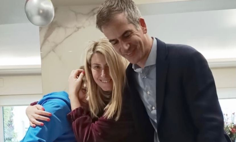 Σία Κοσιώνη για την πνευμονία: «Να φροντίζετε τους εαυτούς σας, τίποτα δεν είναι δεδομένο»-Tι γράφει για τον Κώστα Μπακογιάννη και το παιδί τους