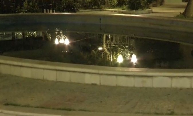 Καλλιθέα: Σε κρίσιμη κατάσταση το κοριτσάκι που έπεσε στο σιντριβάνι