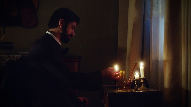 Άγιος έρωτας: Η Θάλεια εξομολογείται στον πατέρα Νικόλαο έναν βαθύ της φόβο