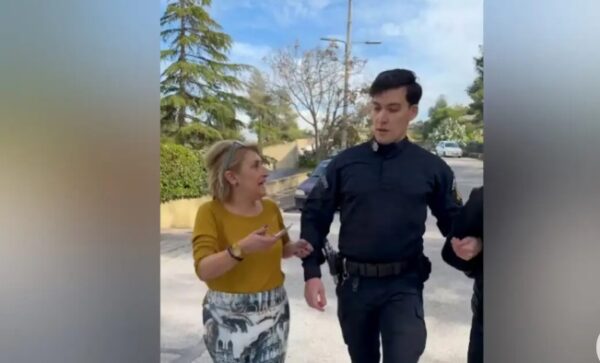 Τσικνοπέμπτη: Το χιουμοριστικό βίντεο της αστυνομίας – «Τσίκνισε σωστά και όχι παραβατικά»