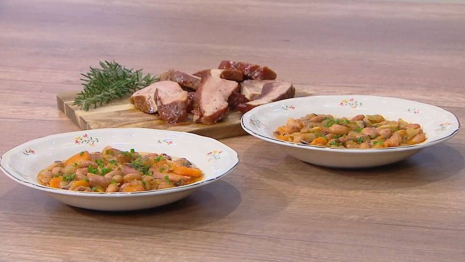 Φασόλια με σύγκλινο Μάνης και πορτοκάλι