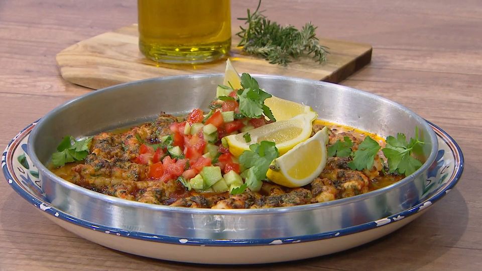 Γαρίδες στο ταψί με ελαιόλαδο Μεγάρων