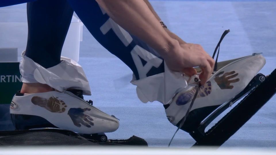 Ντάβιντε Γκιότο: Η συγκινητική ιστορία πίσω από τα παγοπέδιλα με τα αποτυπώματα του γιου του!