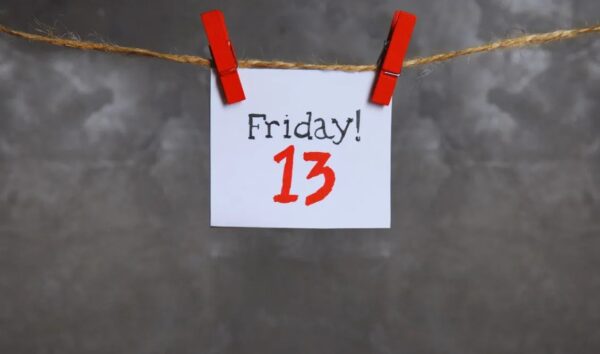 Παρασκευή και 13: Γιατί θεωρείται γρουσούζικη μέρα