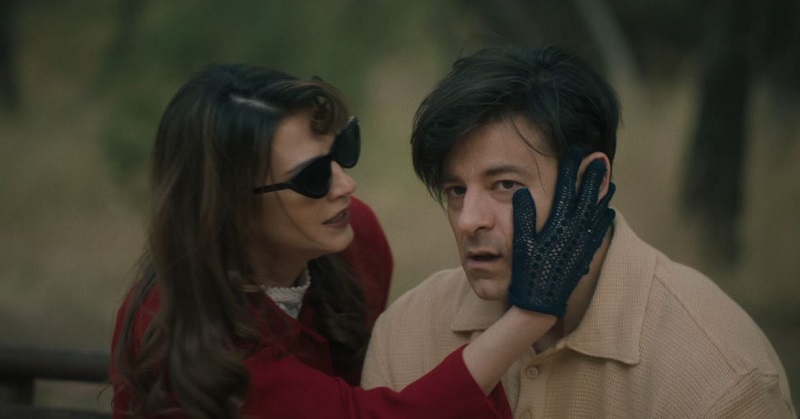 Το Σπίτι Δίπλα Στο Ποτάμι: Ο Άγγελος τρώει μαχαιριά για χάρη της Μελισσάνθης – ο Φωκάς δηλητηριάζεται!