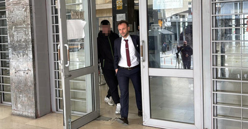 Ελεύθερος με αναβαθμισμένο κατηγορητήριο ο 19χρονος φίλος του Κλεομένη, θα απολογηθεί ξανά το Σάββατο