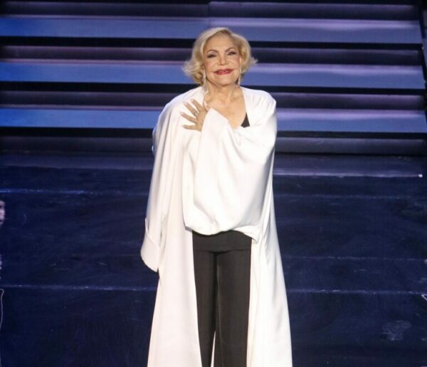 Μαρινέλλα: Οι λεπτομέρειες για την κηδεία της