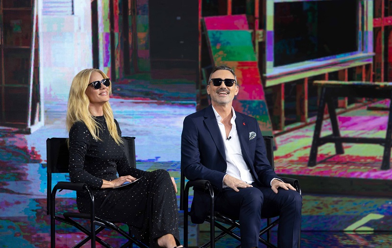 Στην πρεμιέρα του Moments και η Ζέτα Μακρυπούλια υποδέχεται τον Γιώργο Καπουτζίδη…