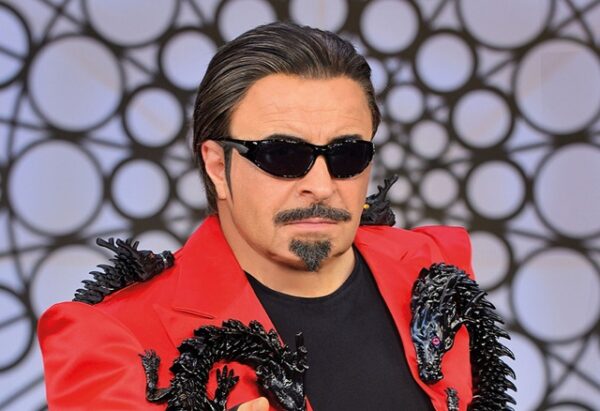 Το “Markos by night”  με τον Μάρκο Σεφερλή κάνει πρεμιέρα