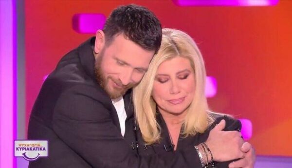 Η συγκίνηση της Ζήνας Κουτσελίνη για τη μητέρα της: “Aν θέλω να φύγω από αυτή τη ζωή, είναι γιατί θέλω να τη συναντήσω”