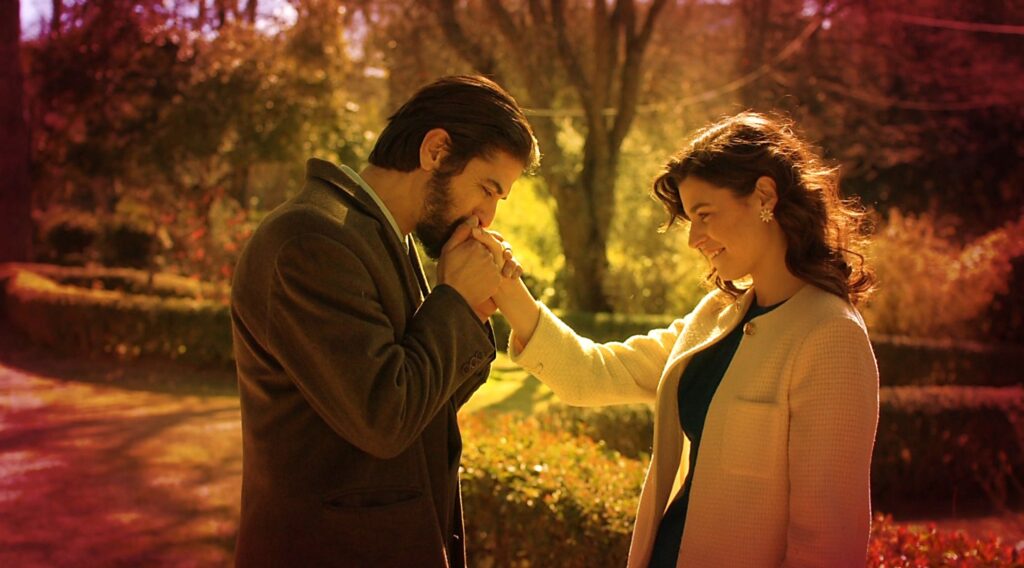 Άγιος έρωτας – Χλόη και Νικόλαος ερωτευμένοι στην Αθήνα