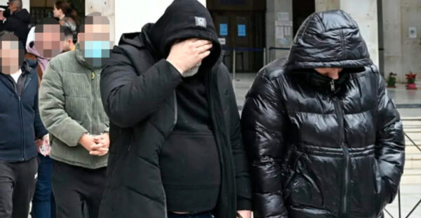 Κύκλωμα απάτης στον ΕΦΚΑ: Στη φυλακή δύο λογιστές, ένας διαφημιστής και ο αδελφός του πρώην παίκτης ριάλιτι, τι είπαν στις απολογίες τους