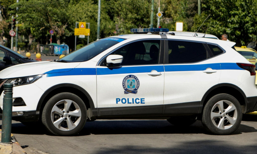 Θεσσαλονίκη: Τη χτυπούσε αλύπητα ο σύντροφός της – Συγκλονίζει ο αστυνομικός που έσωσε 38χρονη