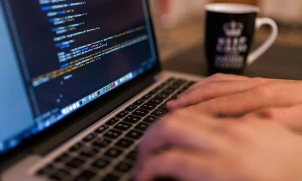 Πάτρα: Στον ανακριτή ο μαιευτήρας για την πορνογραφία ανηλίκων