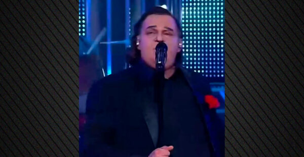 Βουλγαρία: Διαγωνιζόμενος στο YFSF ενσάρκωσε τον Βασίλη Καρρά -Τραγούδησε το «Φαινόμενο» και αποθεώθηκε