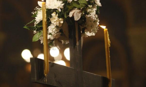 Κυριακή της Σταυροπροσκυνήσεως: Τι γιορτάζουμε στη μέση της Σαρακοστής