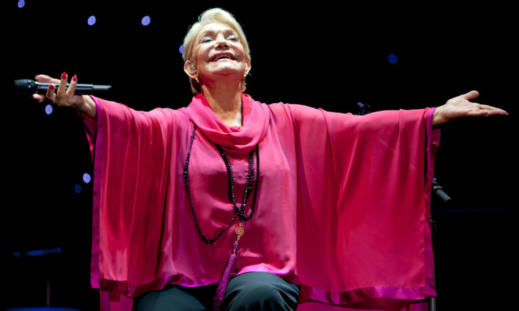 Μαρινέλλα: «Γεννήθηκα νέα, θα πεθάνω νέα»