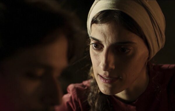 Oι αθώοι: Η Βενέτα μαθαίνει από τη Στεφανία τον κρυφό πόθο του Πέτρου