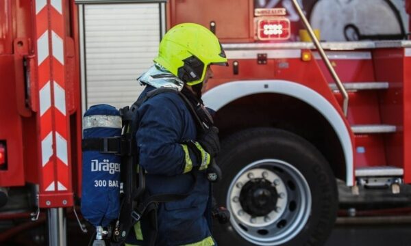 Πώς έγινε η τραγωδία με τις δύο νεκρές στον Βόλο: Συγκλονιστική μαρτυρία, «είδα άνθρωπο να φλέγεται στην αυλή»