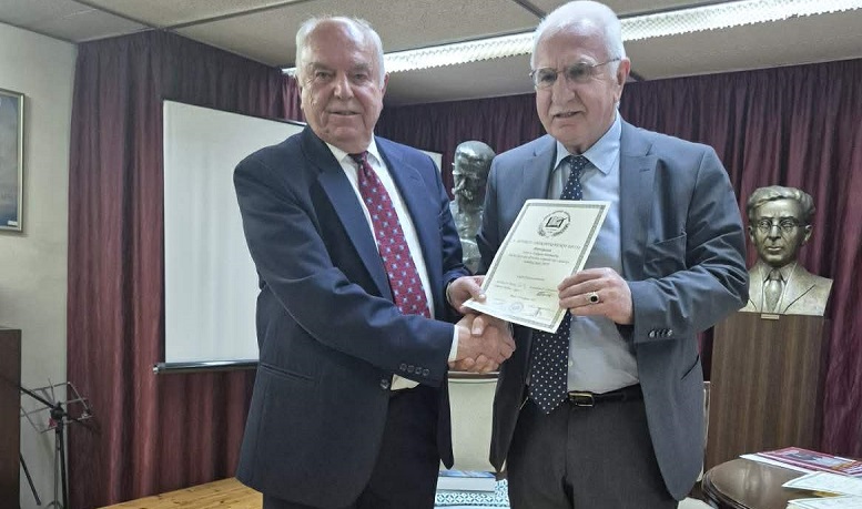 Βράβευση του Γιώργου Τσούκαλη από την Ένωση Ελλήνων Λογοτεχνών!