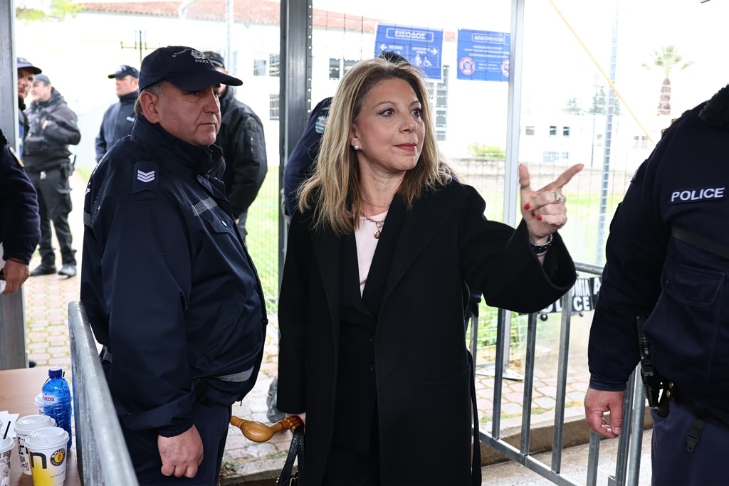 Δίκη για τα Τέμπη: Συνεχίζεται με εντάσεις η δεύτερη συνεδρίαση