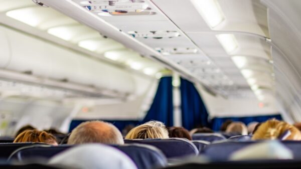 «Προσγειωσούλα… αβαβά, ήρθατε ατσαλάκωτοι»: Ξαναχτύπησε ο viral Έλληνας πιλότος, δείτε βίντεο