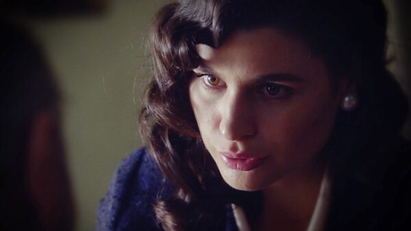 Άγιος έρωτας – Ο Λεωνίδας μαθαίνει την αλήθεια για τη Χλόη!