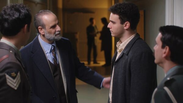 Άγιος έρωτας – Ο Λεωνίδας μαθαίνει ότι ο μικρός Κυριάκος είναι εγγονός του