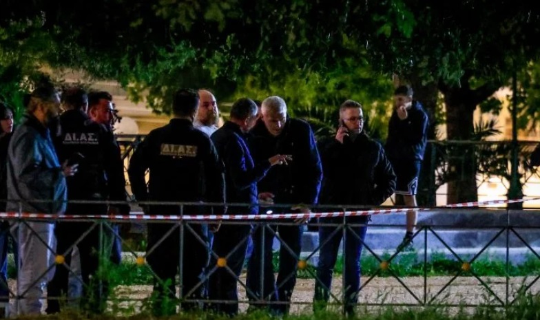 Γιος υψηλόβαθμου αξιωματικού της Αστυνομίας ο νεκρός 25χρονος στον Άγιο Δημήτριο – Τον μαχαίρωσαν στην καρδιά