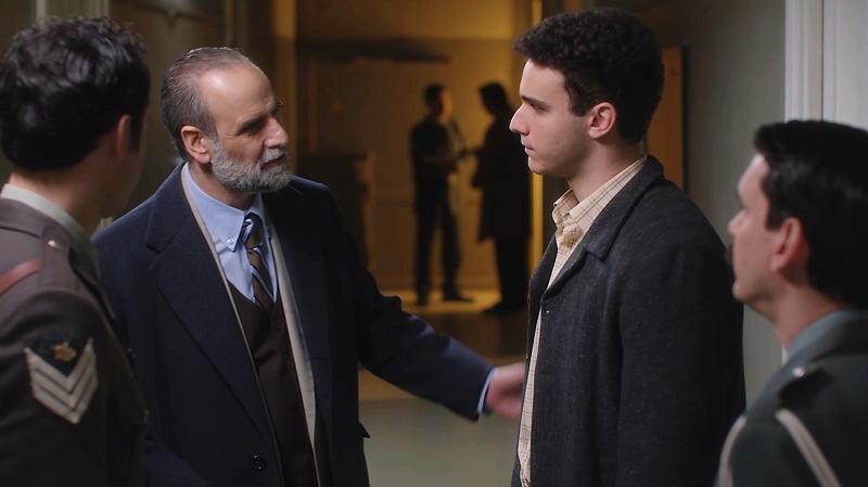 Άγιος έρωτας – Ο Λεωνίδας μαθαίνει ότι ο μικρός Κυριάκος είναι εγγονός του