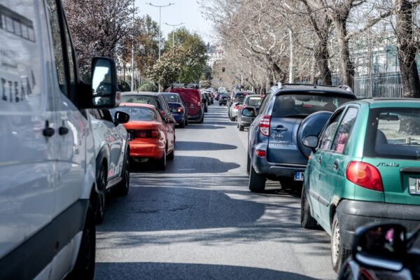Απίστευτη απάτη στη Θεσσαλονίκη: 38χρονος έβαλε πλαστά QR Code σε σημεία ελεγχόμενης στάθμευσης και έπαιρνε τα χρήματα