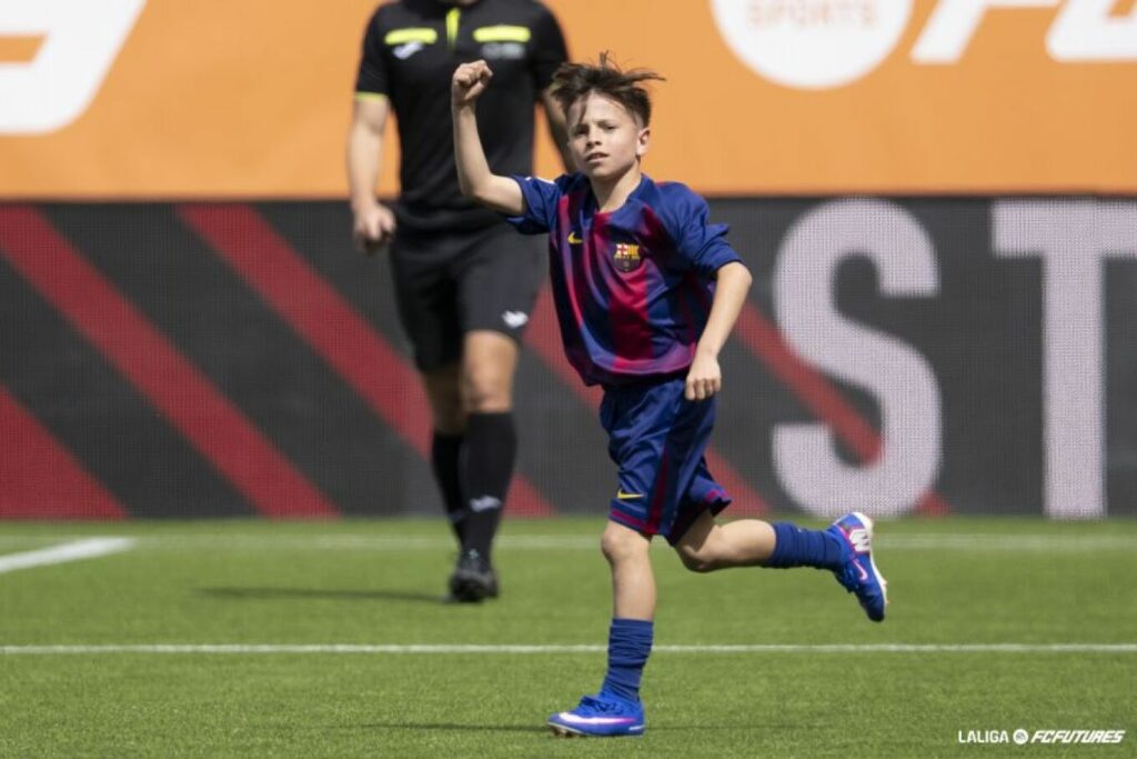 Ούγκο Γκαλδέανο: Το νέο διαμάντι της Μπαρτσελόνα που τρελαίνει κόσμο σε ηλικία 12 ετών, δείτε βίντεο